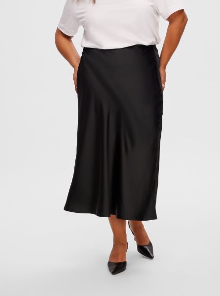 Femme Black Jupes & Shorts Selected Satin Jupe Mi-Longue